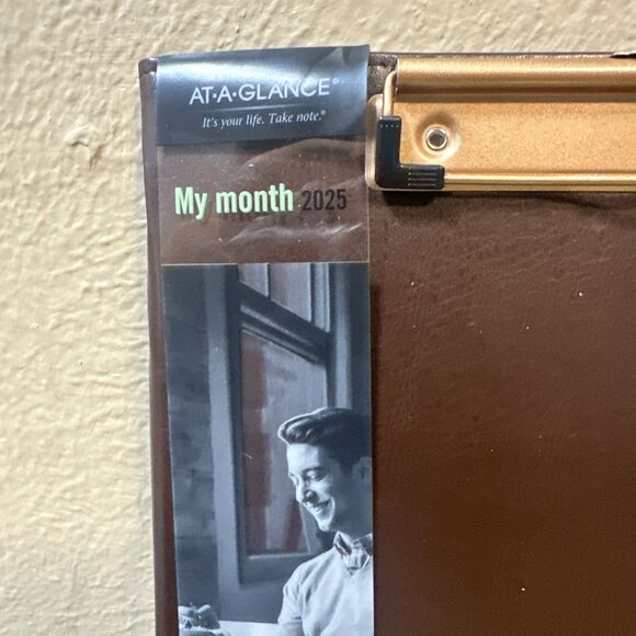 AT-A-GLANCE Signature Collection Clipboard with 2025 Monthly Planner Brown Large - Picture 2 of 9